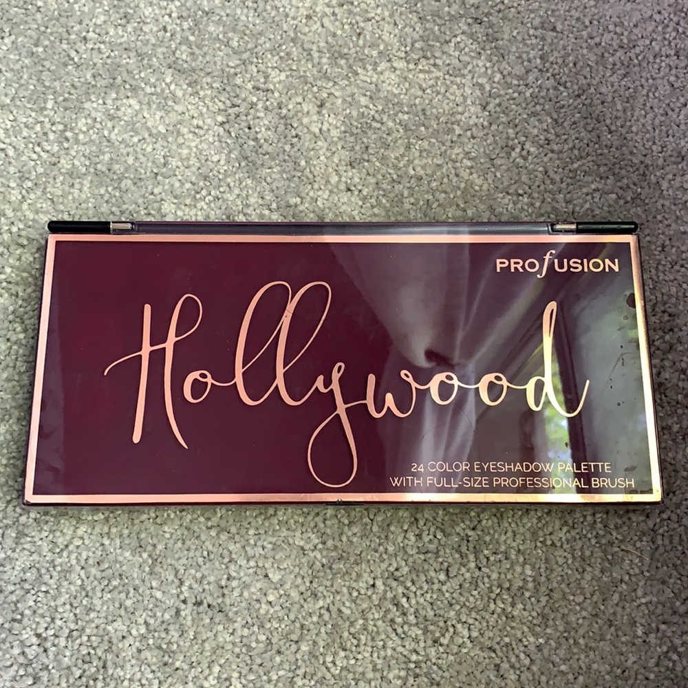 Hollywood Eyeshadow Palette